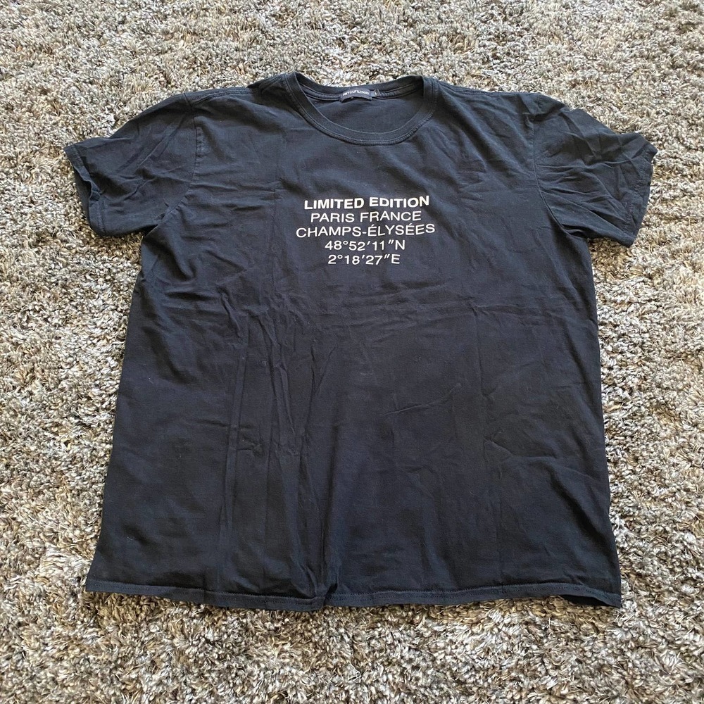 Pretty Little Thing Limited Edition T Shirt​​​​​​​​​​​​ - Picture 2 of 4